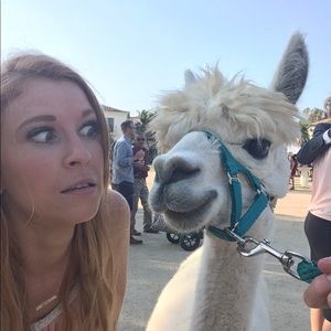 Meet your Posher, Becca